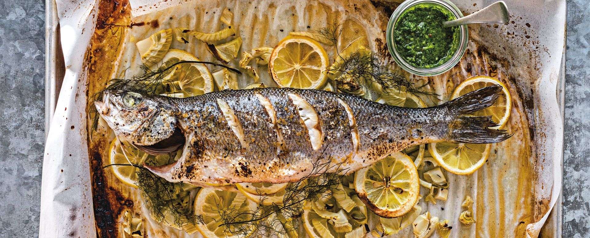 Fisch mit Fenchel, Zitronen &amp; Chimichurri-Sauce